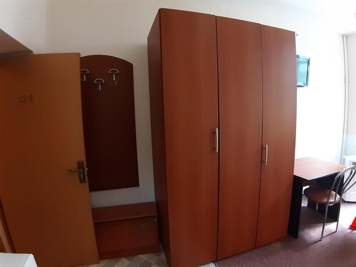 Old Town Friendly And Lovely Apartment Bucharest Exterior photo